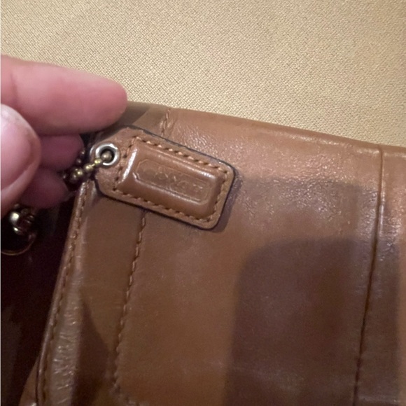 Coach wristlet - Picture 7 of 7